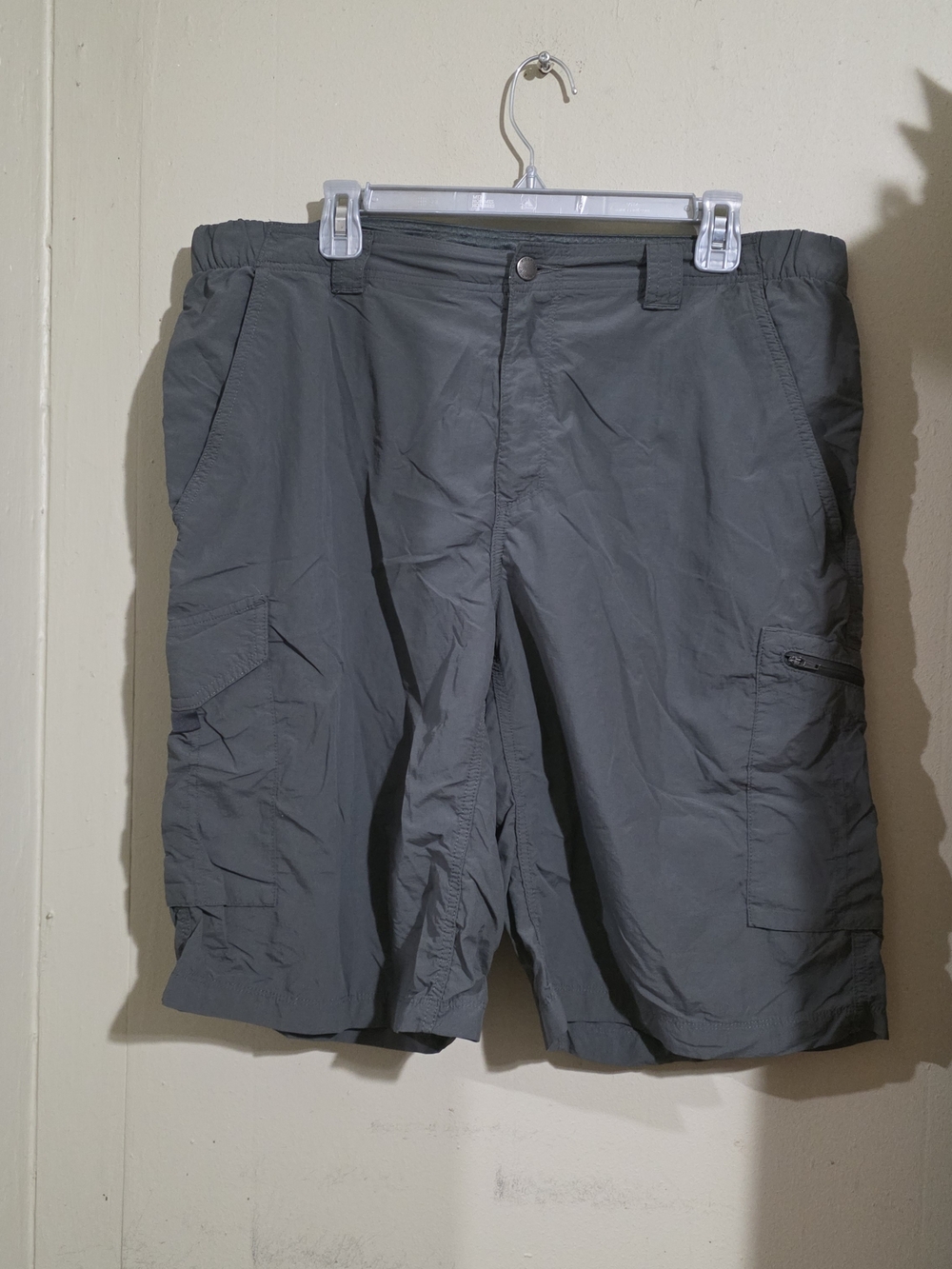 Columbia Men's Cargo Shorts - Charcoal Gray Used Size 38